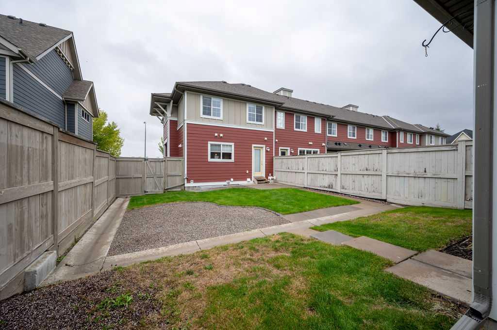 25 Marine Drive SE