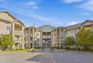 2208, 2518 Fish Creek Boulevard SW
