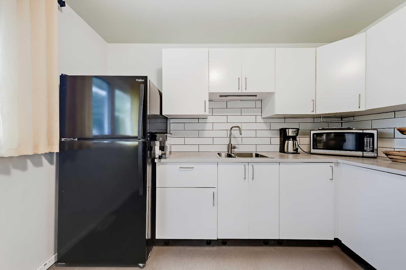 176 Frobisher Boulevard SE