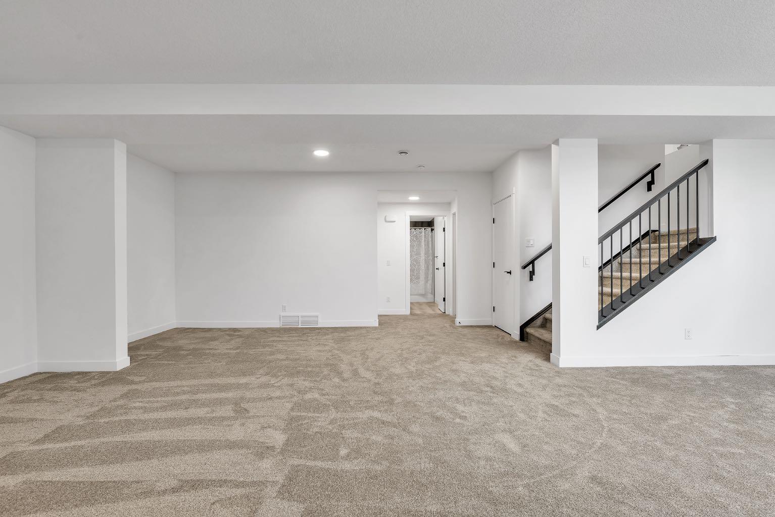 406 Rowley Way NW