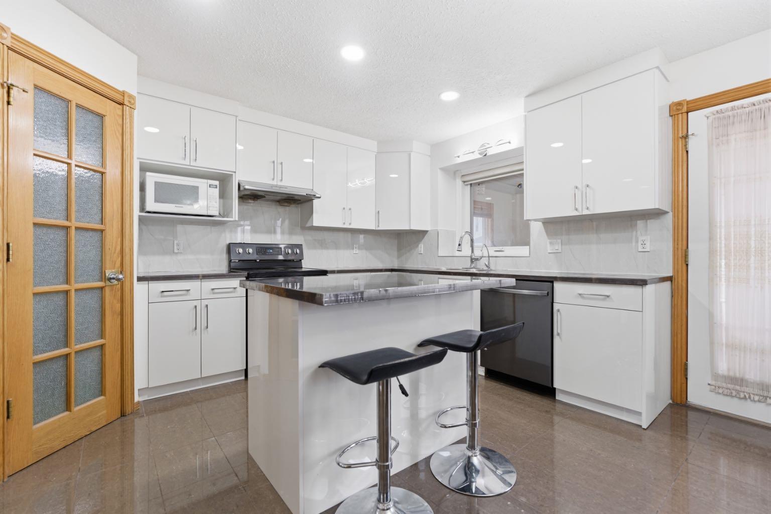 83 Coral Springs Grove NE