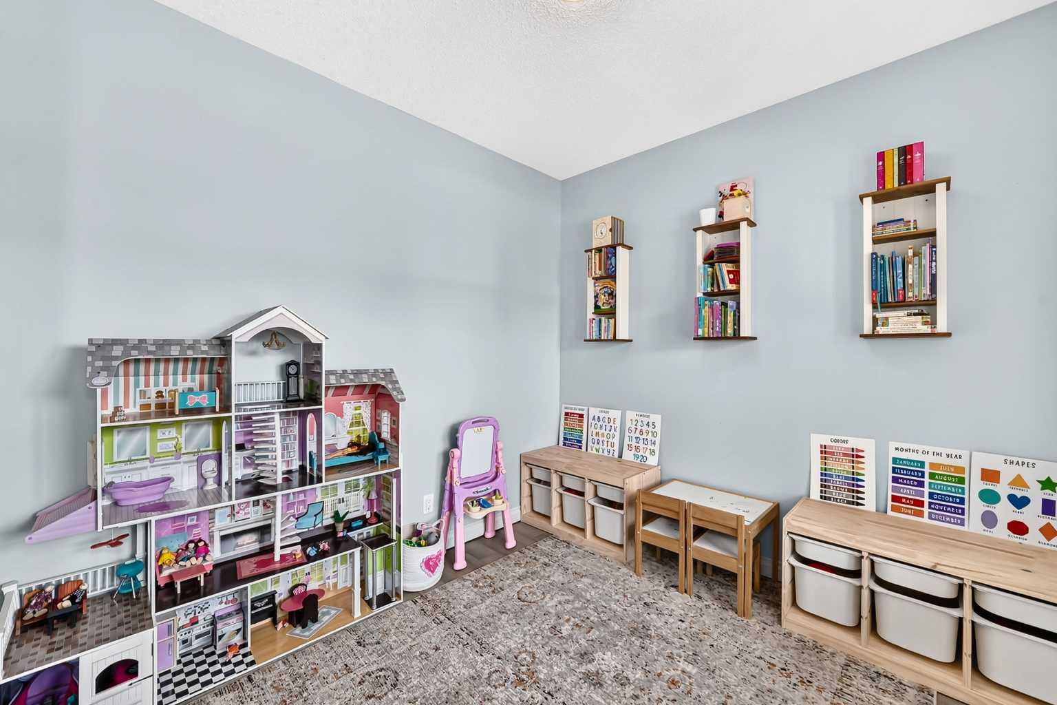 10 Reunion Grove NW