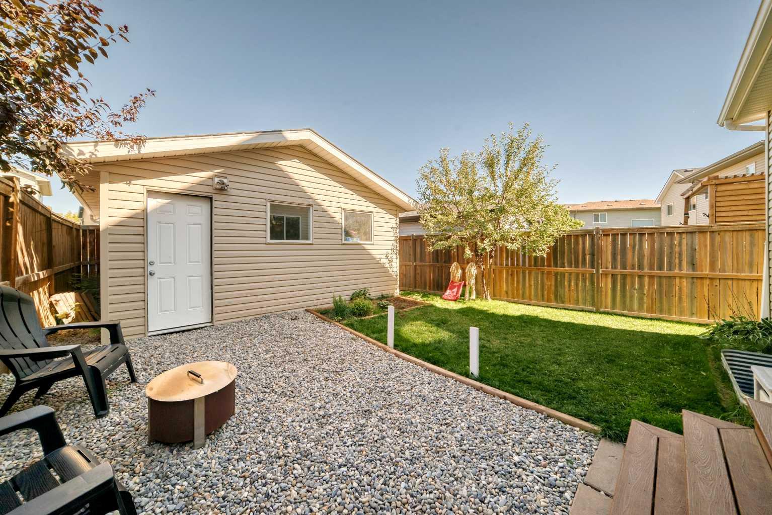 10 Reunion Grove NW