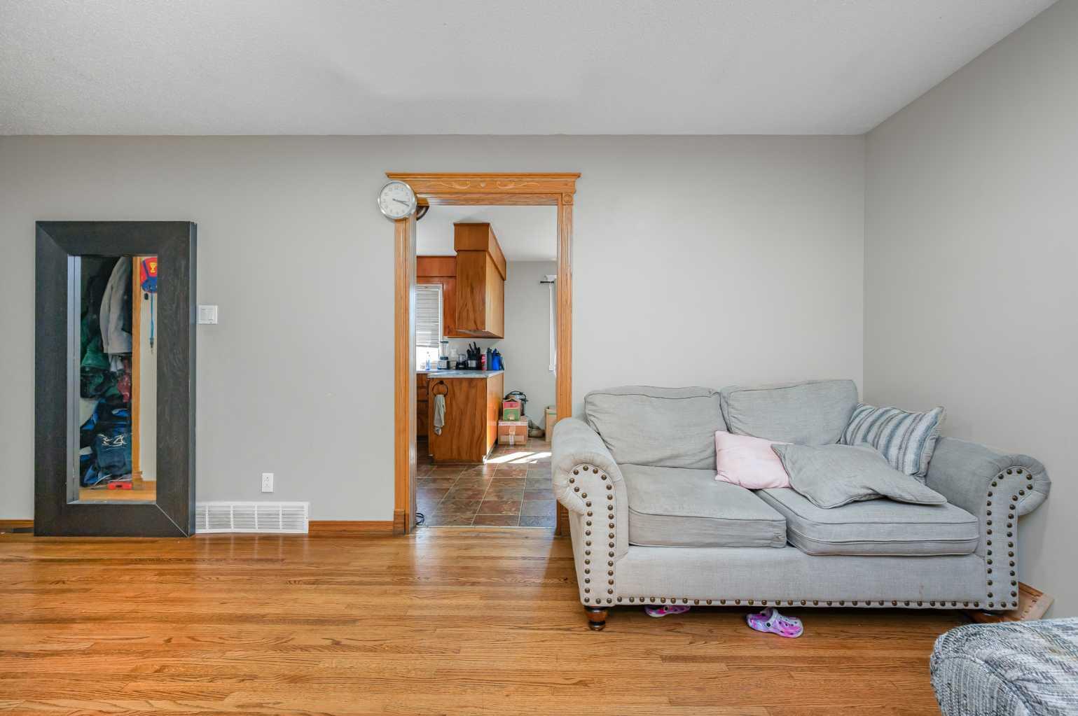 823 Sabrina Road SW