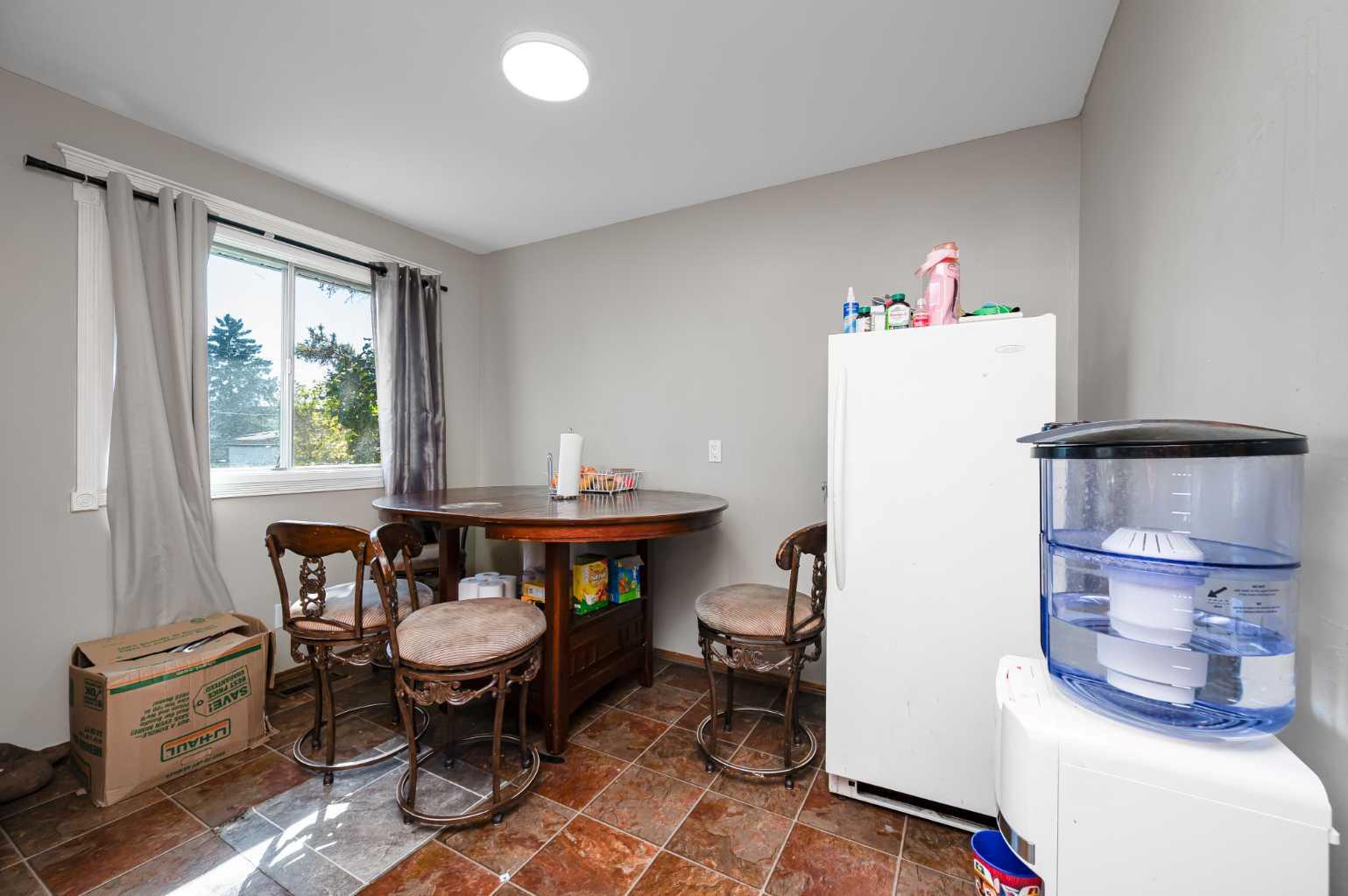 823 Sabrina Road SW
