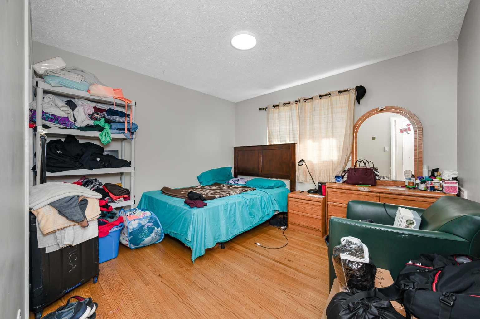823 Sabrina Road SW