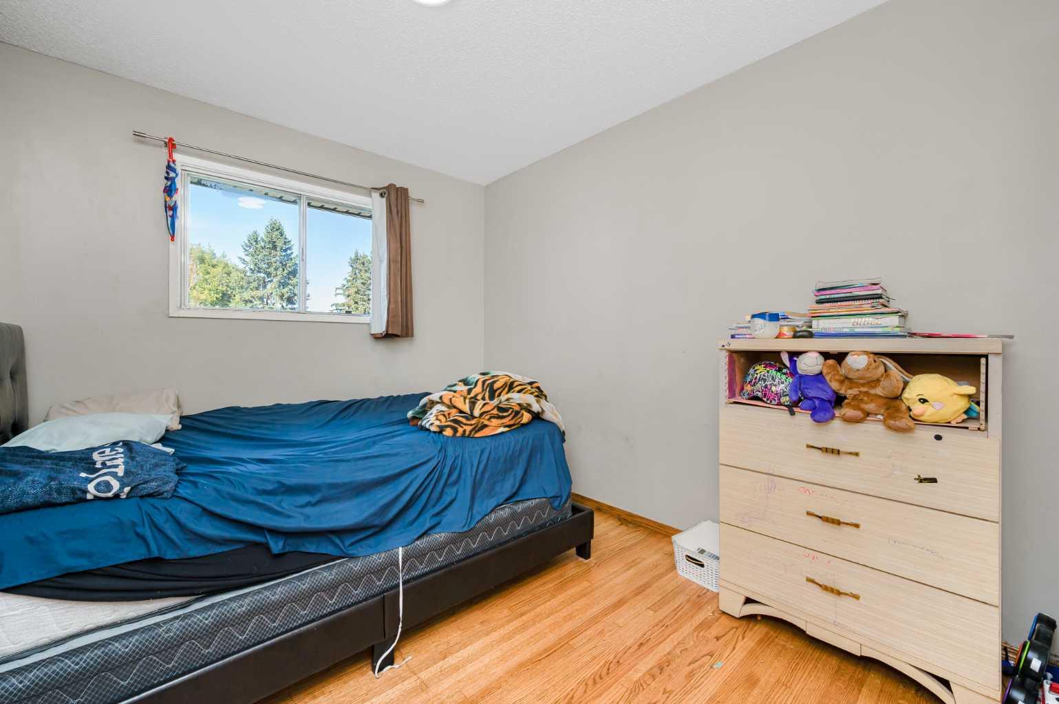 823 Sabrina Road SW
