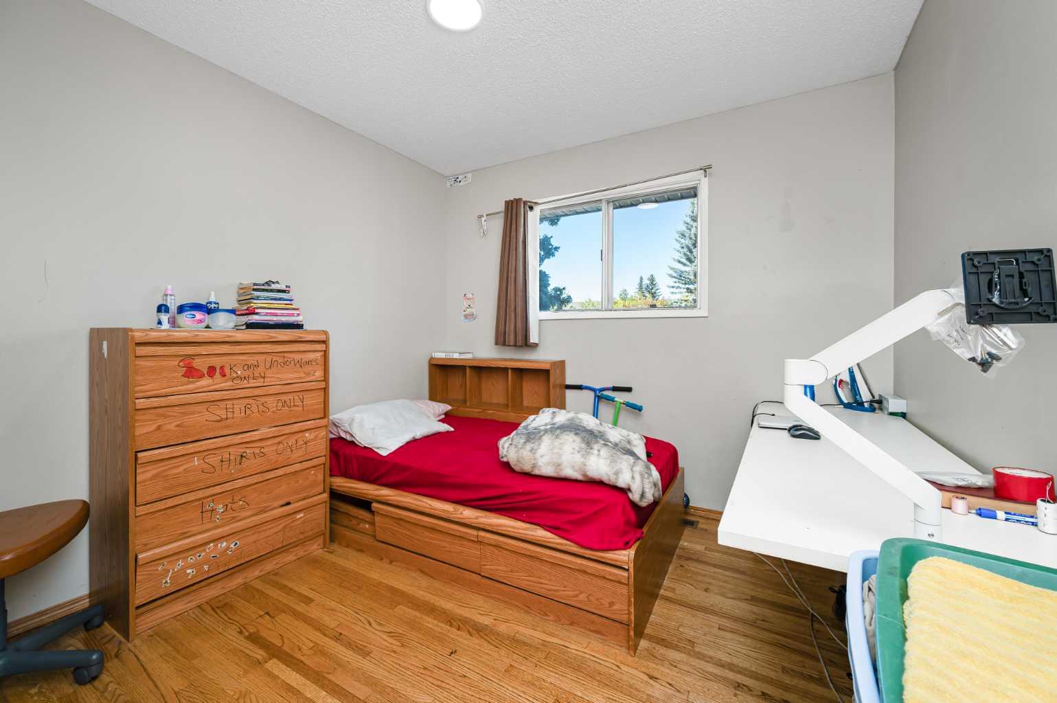 823 Sabrina Road SW
