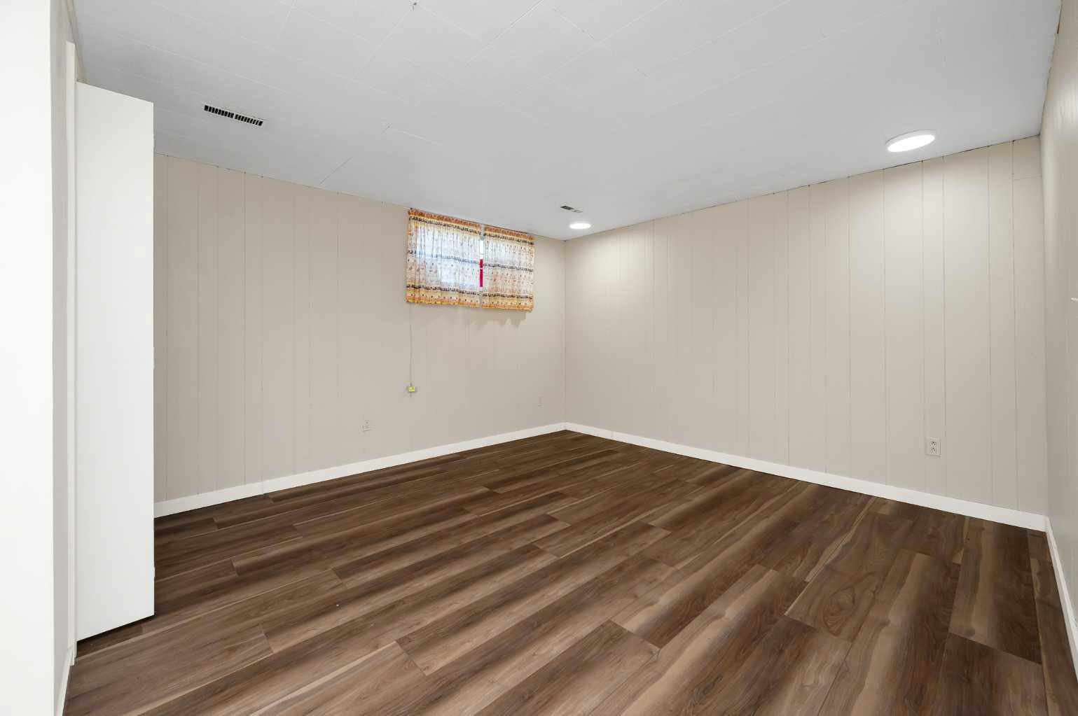 823 Sabrina Road SW