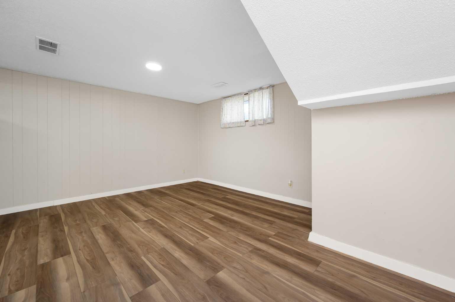 823 Sabrina Road SW