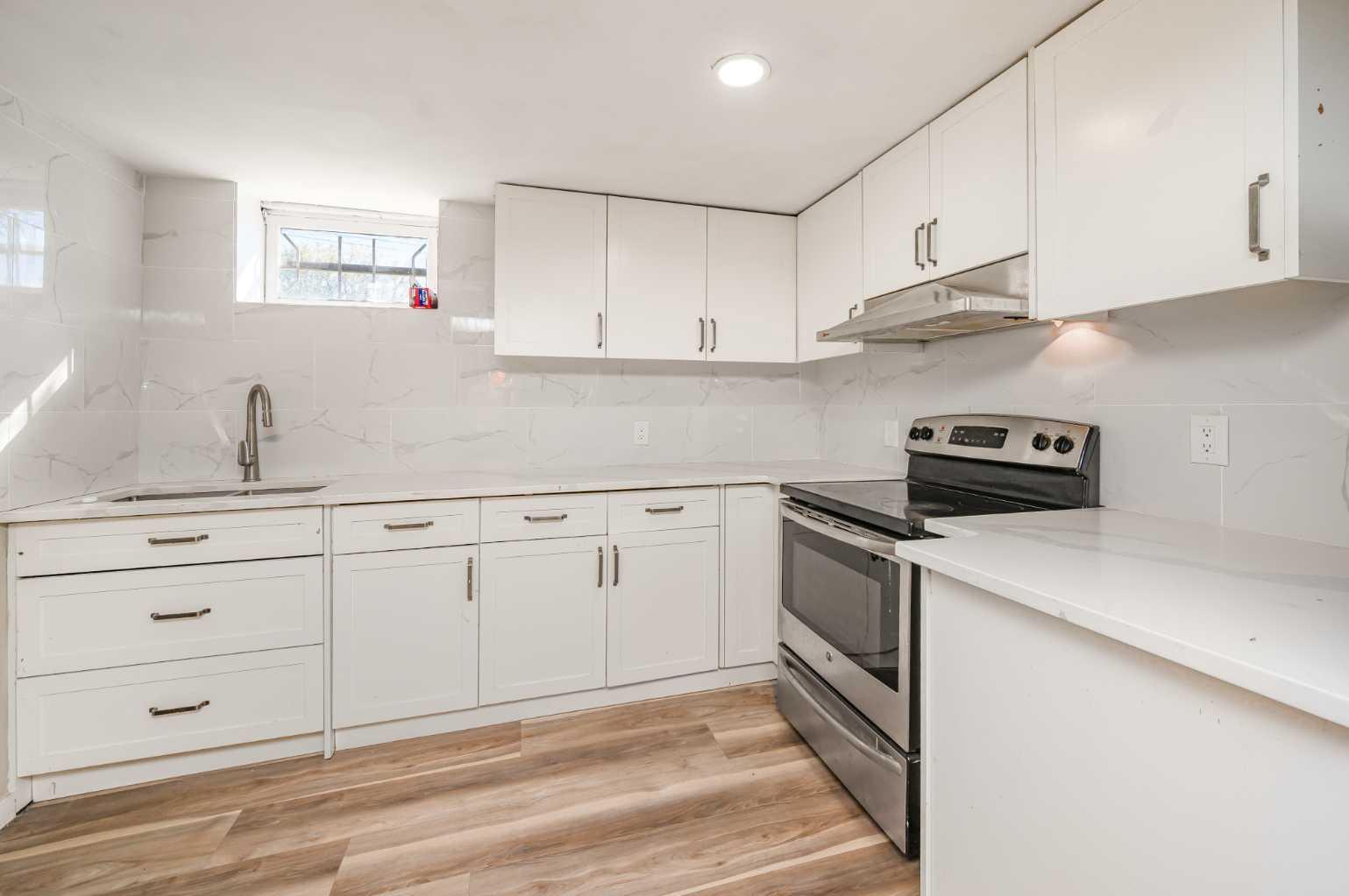 823 Sabrina Road SW