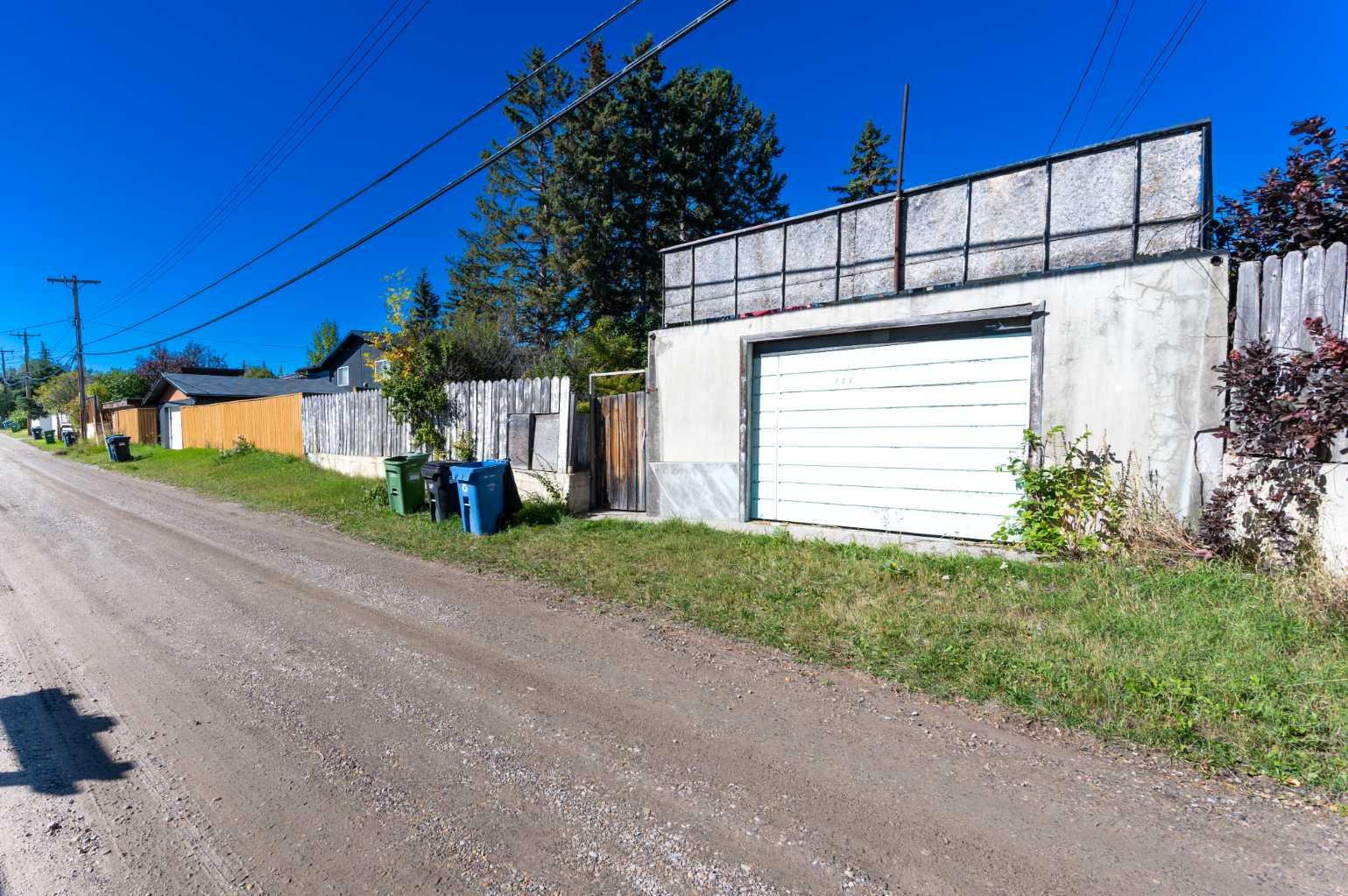 823 Sabrina Road SW