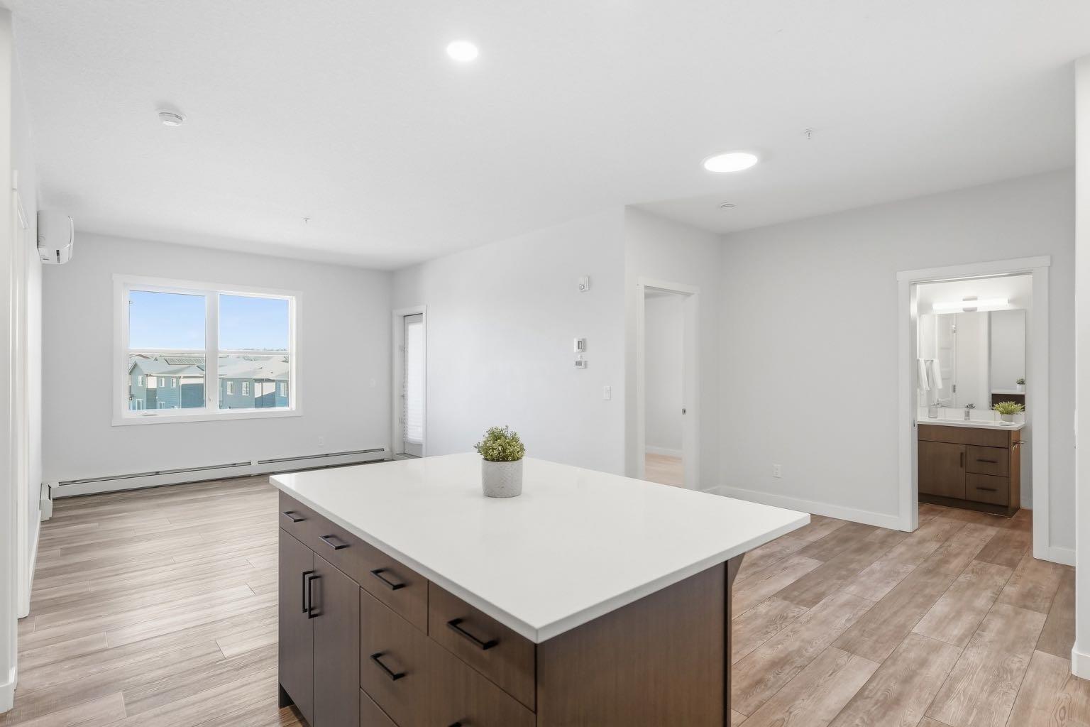 301, 55 Wolf Hollow Crescent SE