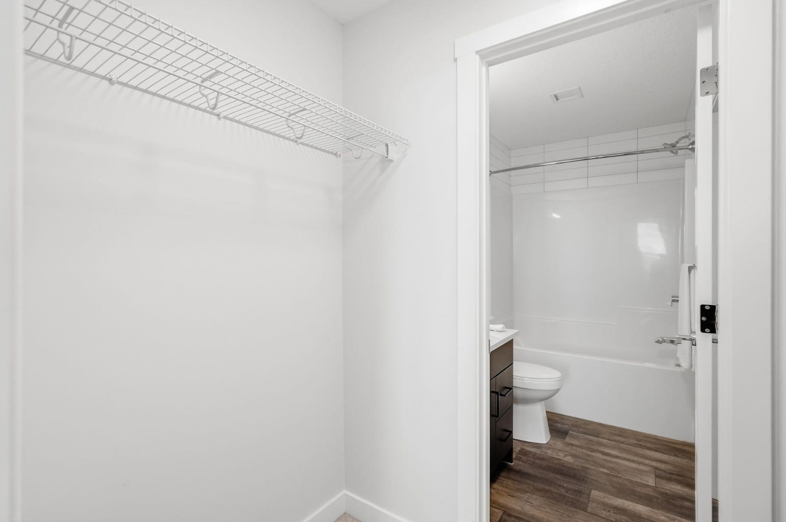 301, 55 Wolf Hollow Crescent SE