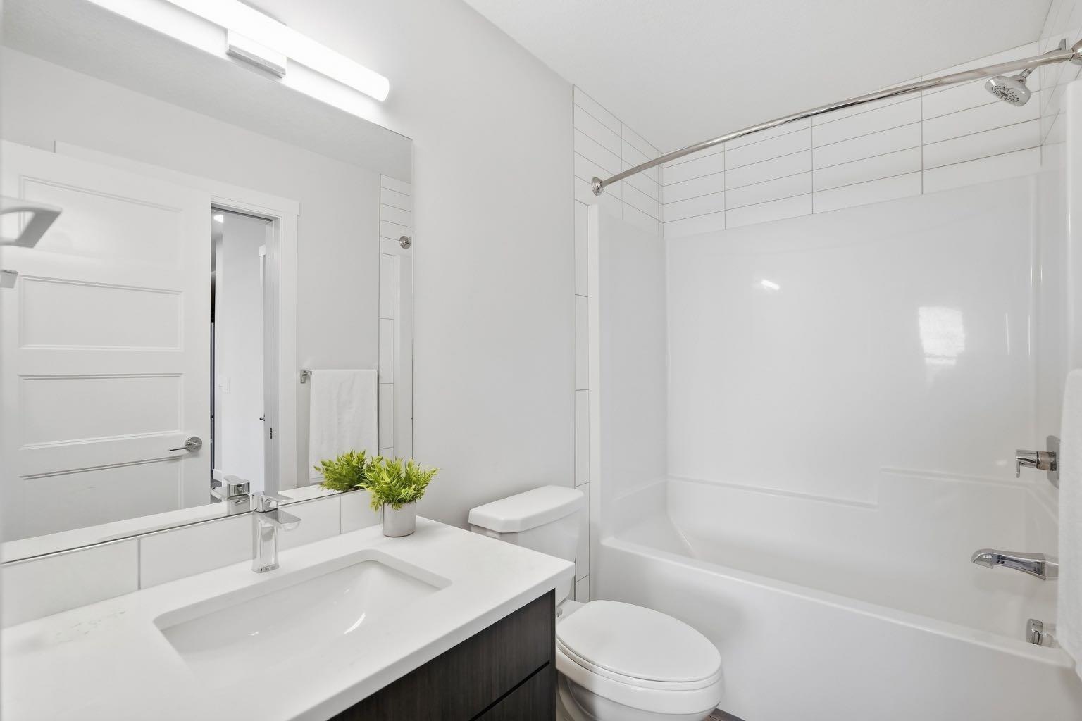 301, 55 Wolf Hollow Crescent SE