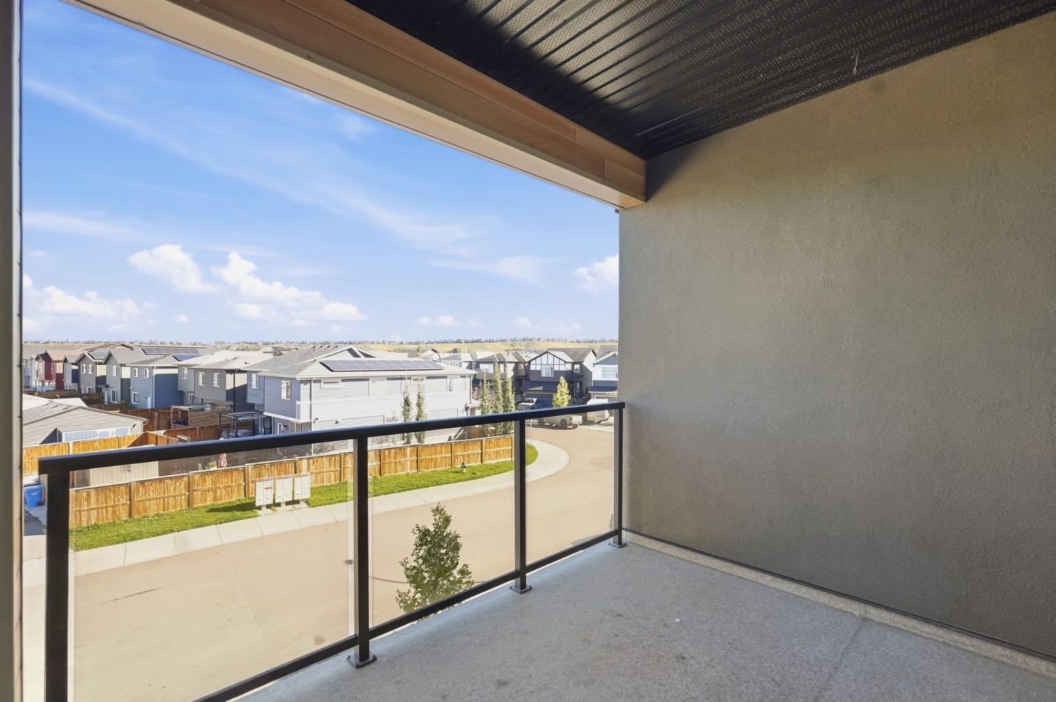 301, 55 Wolf Hollow Crescent SE