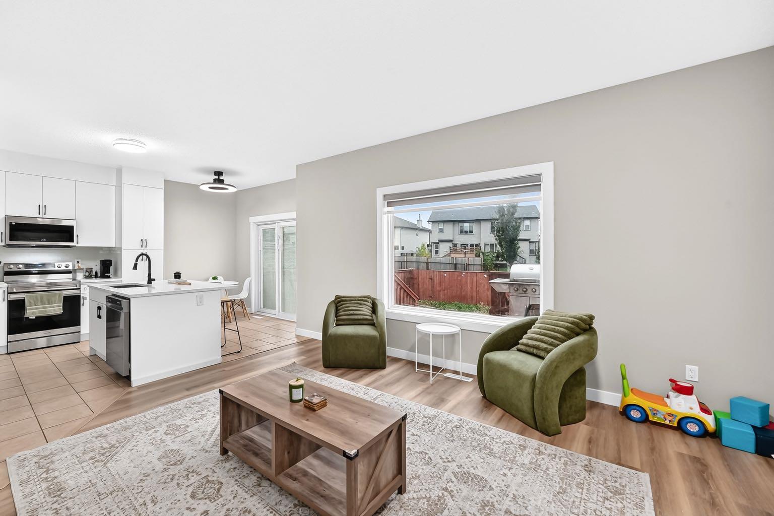 793 Luxstone Landing 