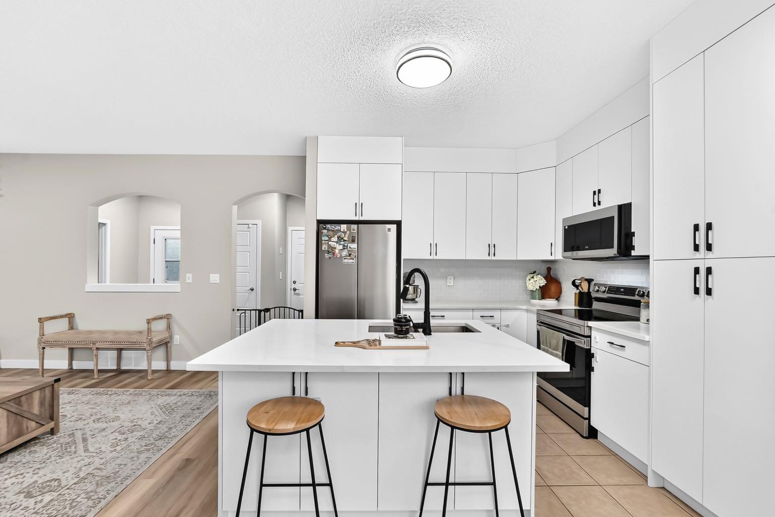 793 Luxstone Landing 