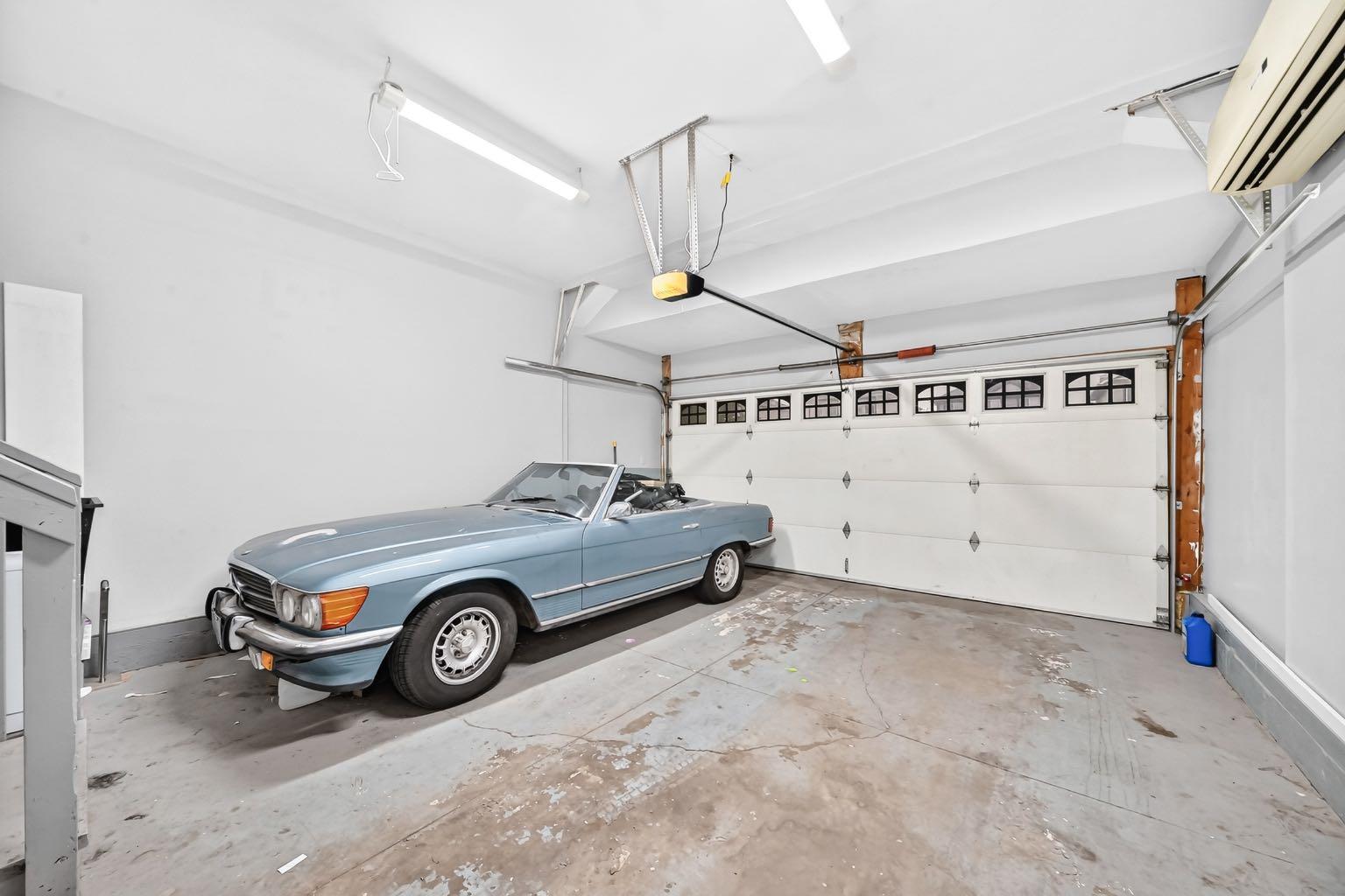 793 Luxstone Landing 