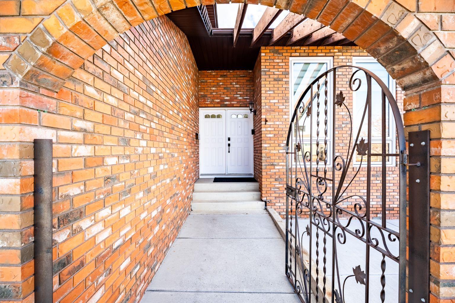 76 Beaconsfield Way NW