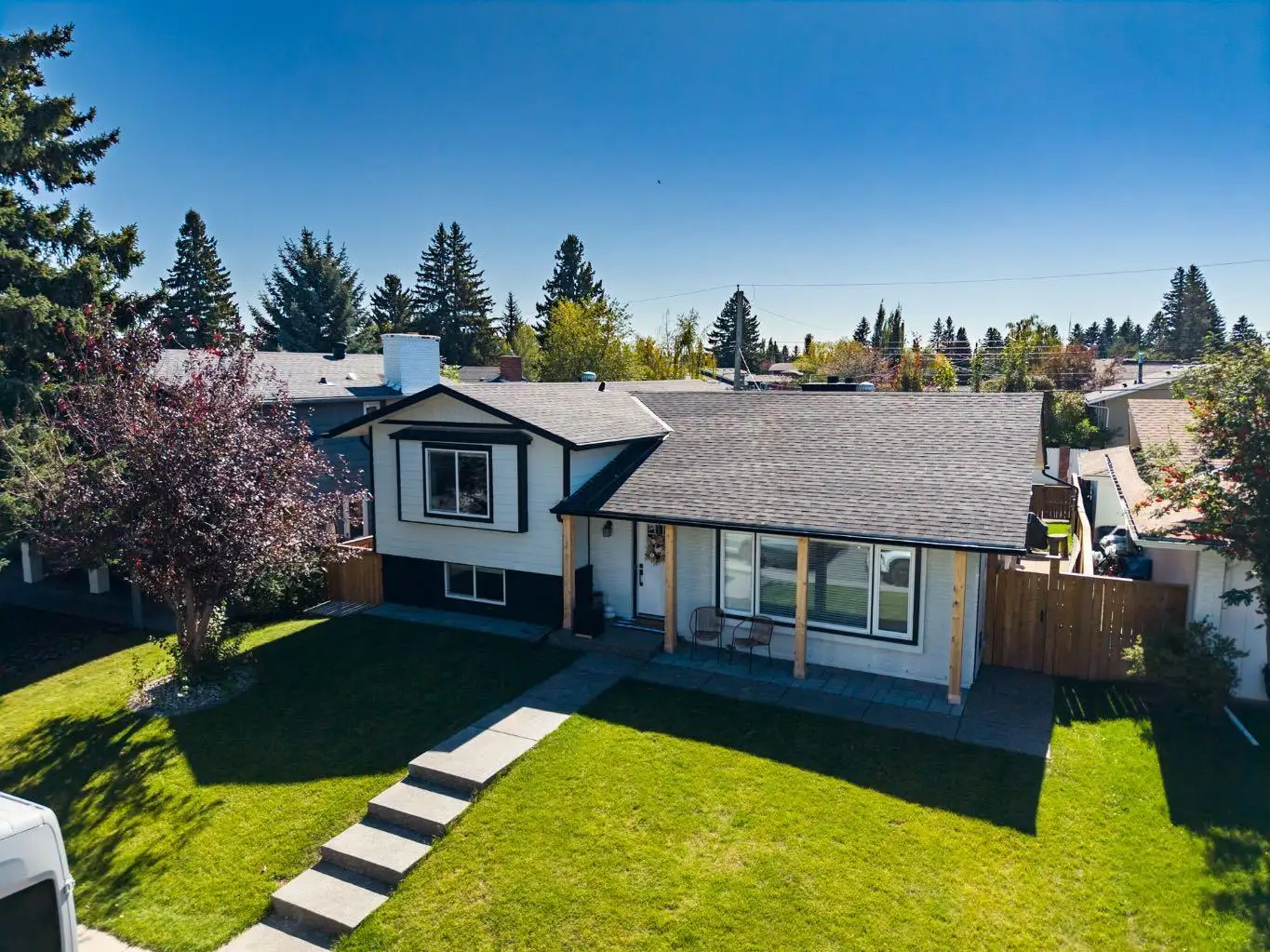 1215 Lake Twintree Drive SE