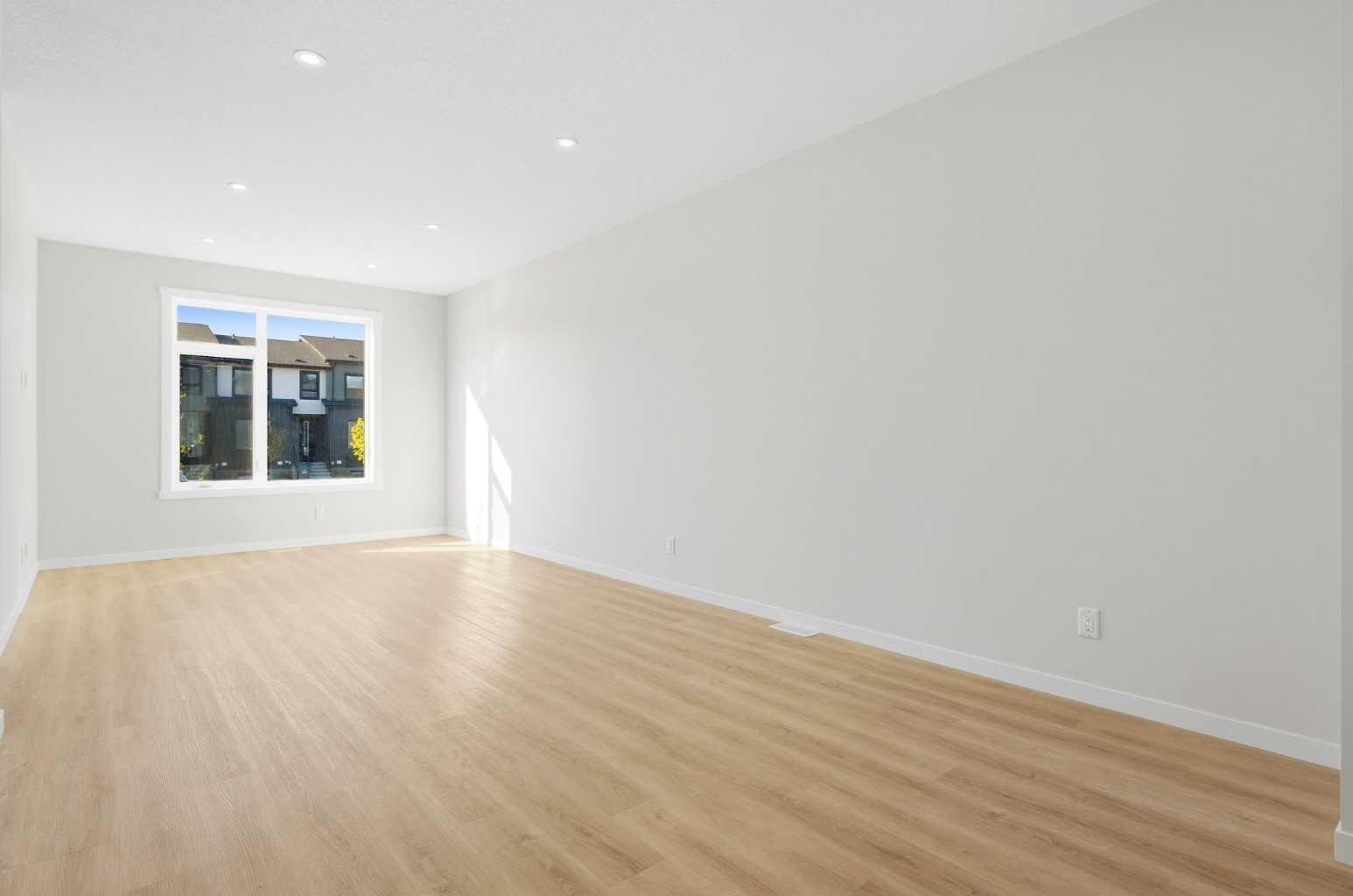 225 Vantage Drive 