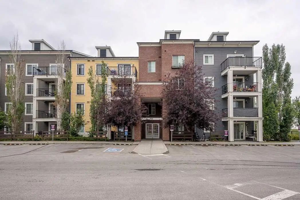 4303, 755 Copperpond Boulevard SE
