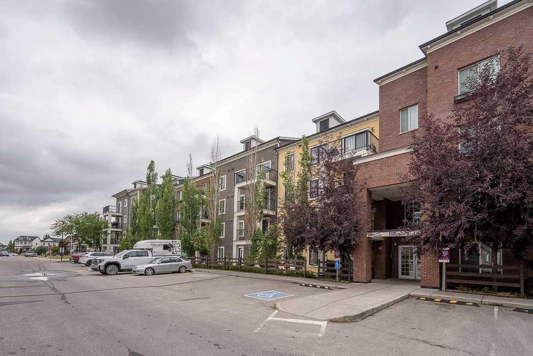 4303, 755 Copperpond Boulevard SE