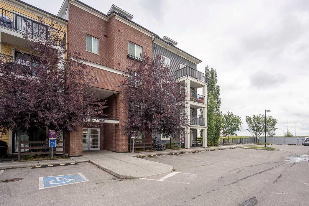 4303, 755 Copperpond Boulevard SE