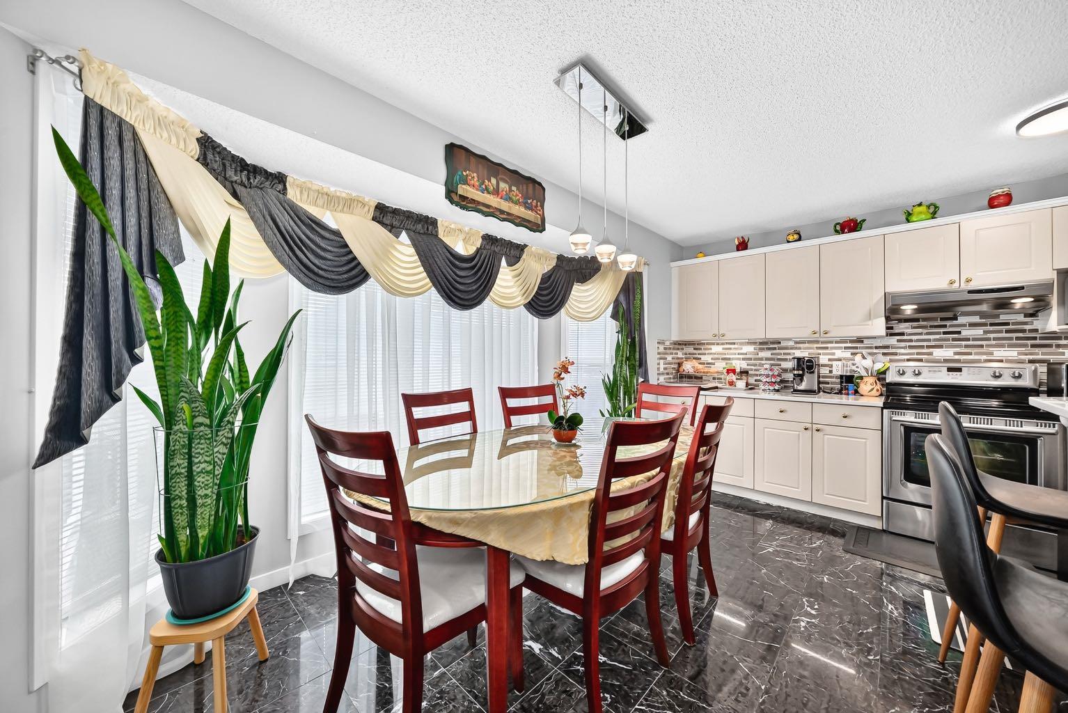 159 Erin Grove SE