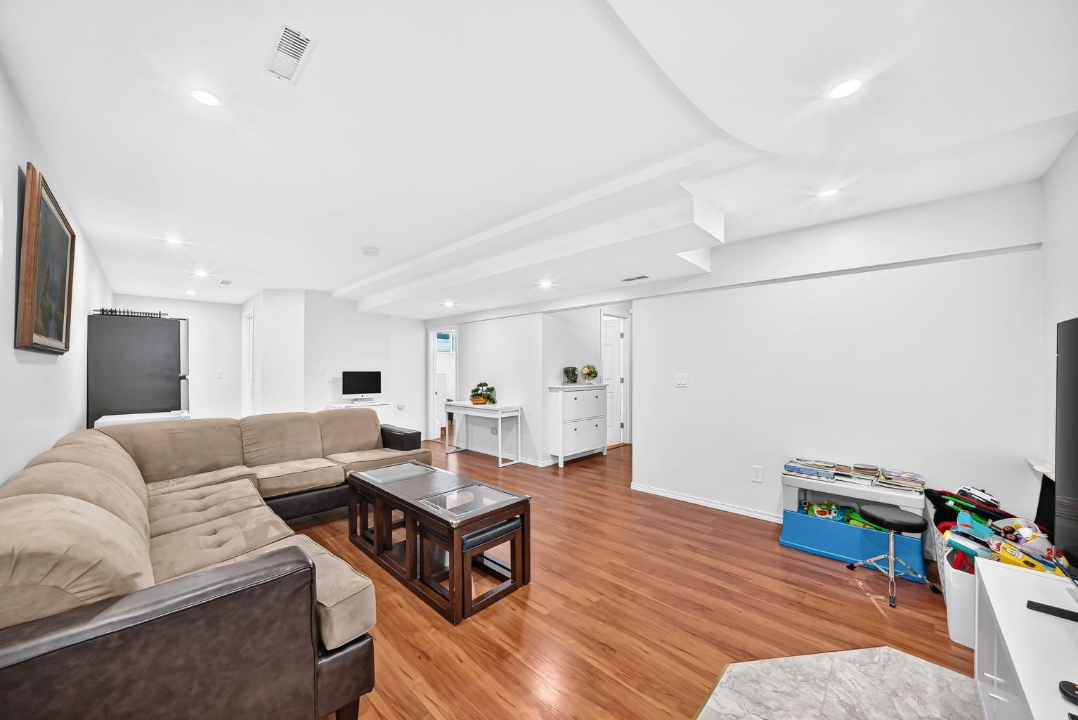 159 Erin Grove SE