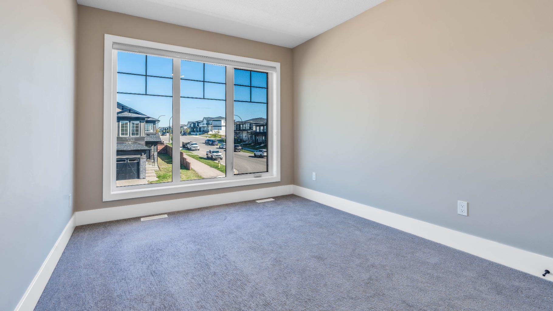35 Carringvue Street NW