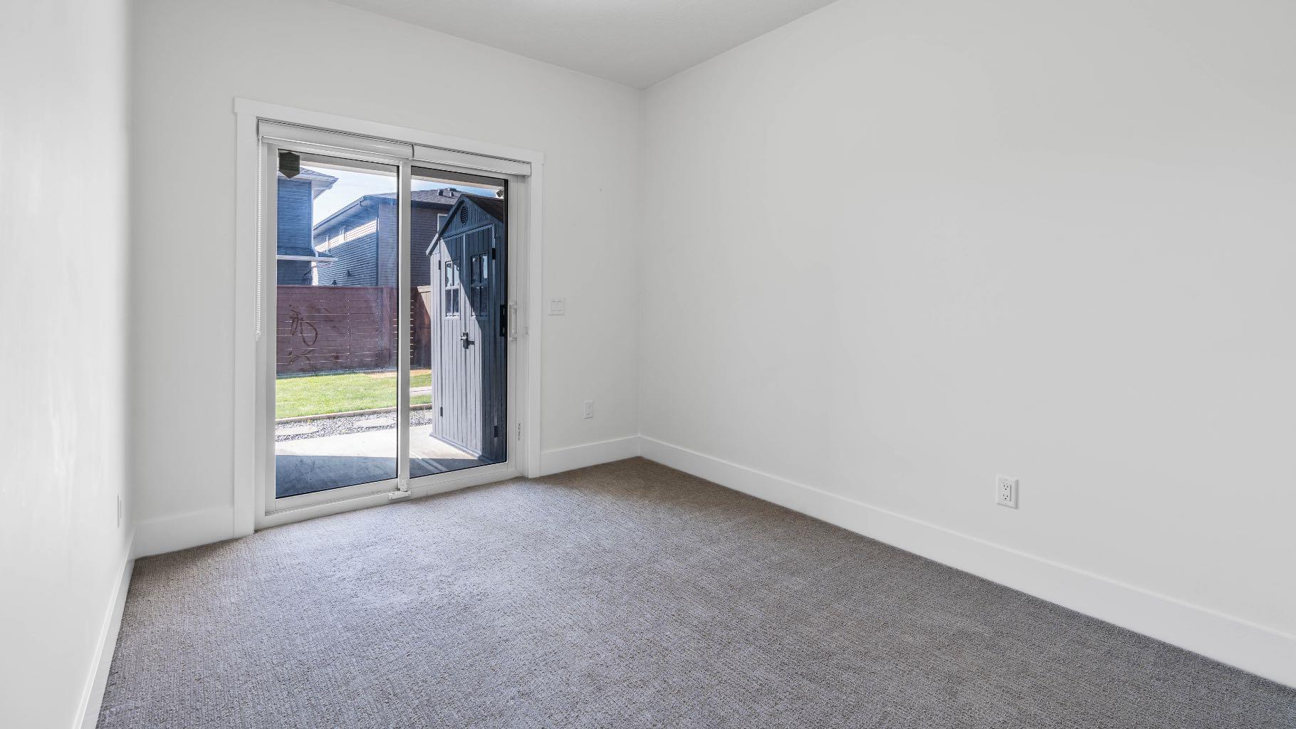35 Carringvue Street NW