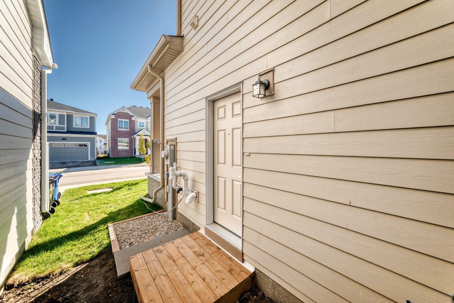 118 Yorkstone Villas SW