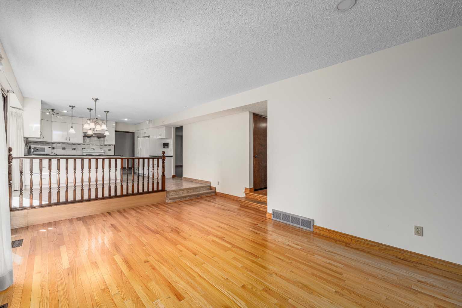 940 Edgemont Road NW