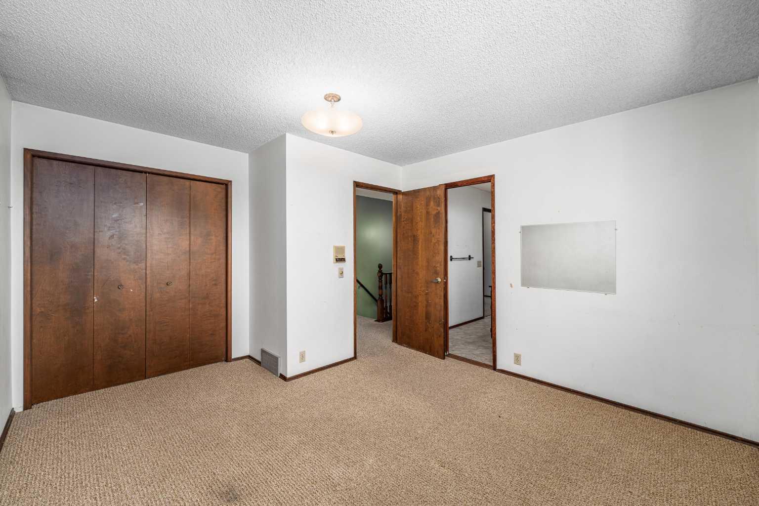 940 Edgemont Road NW