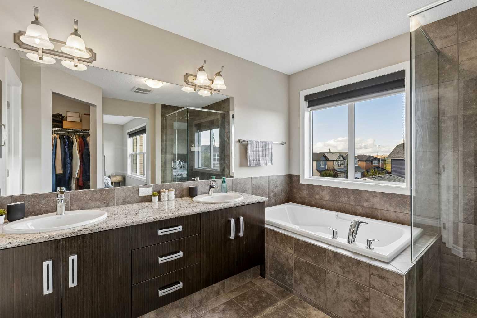 36 Sage Berry Link NW
