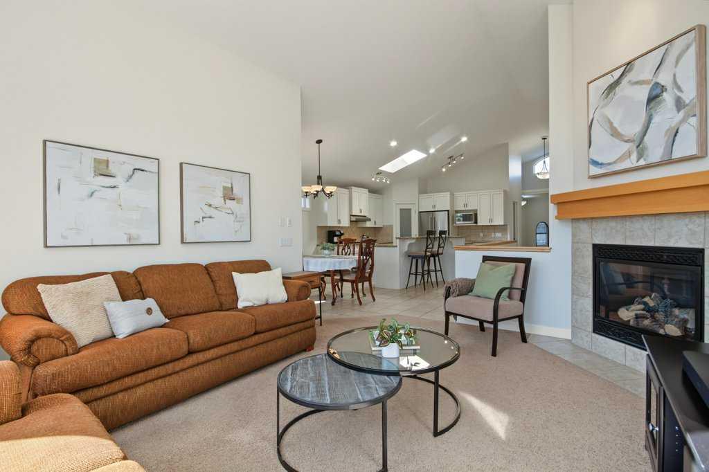 162 Brightonstone Landing SE