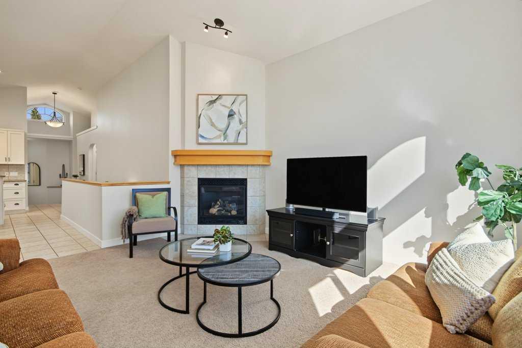 162 Brightonstone Landing SE