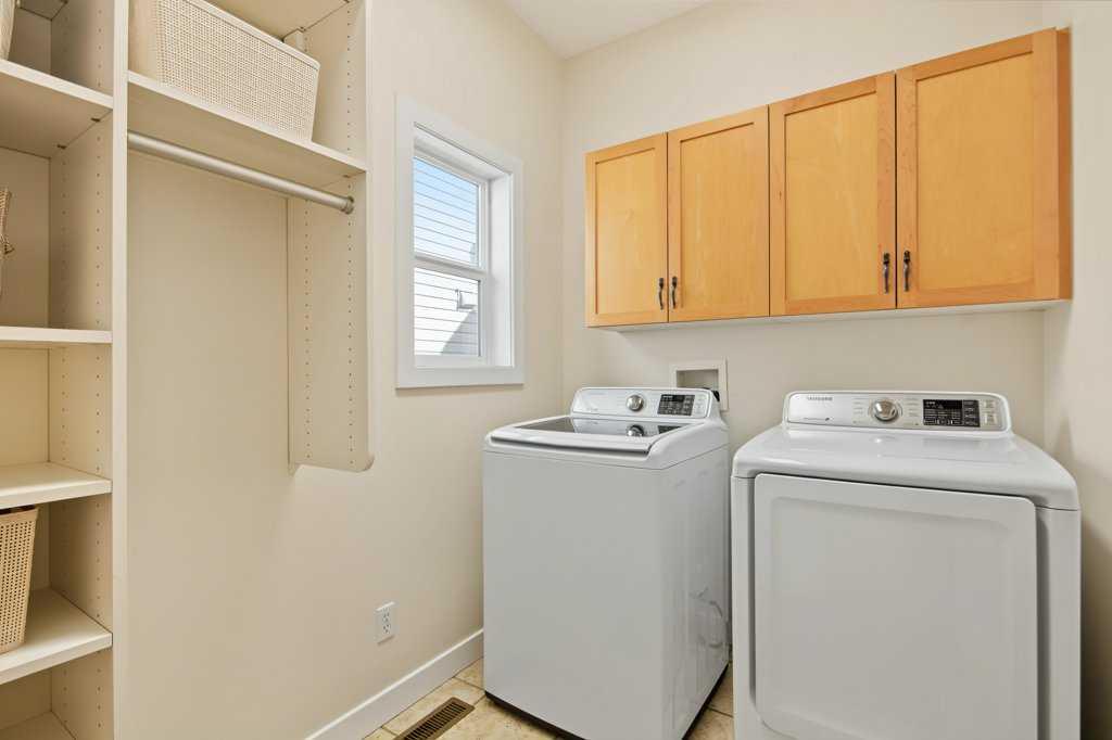 162 Brightonstone Landing SE