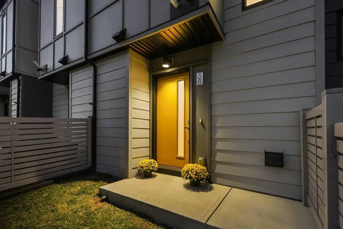 58 Evanscrest Court NW