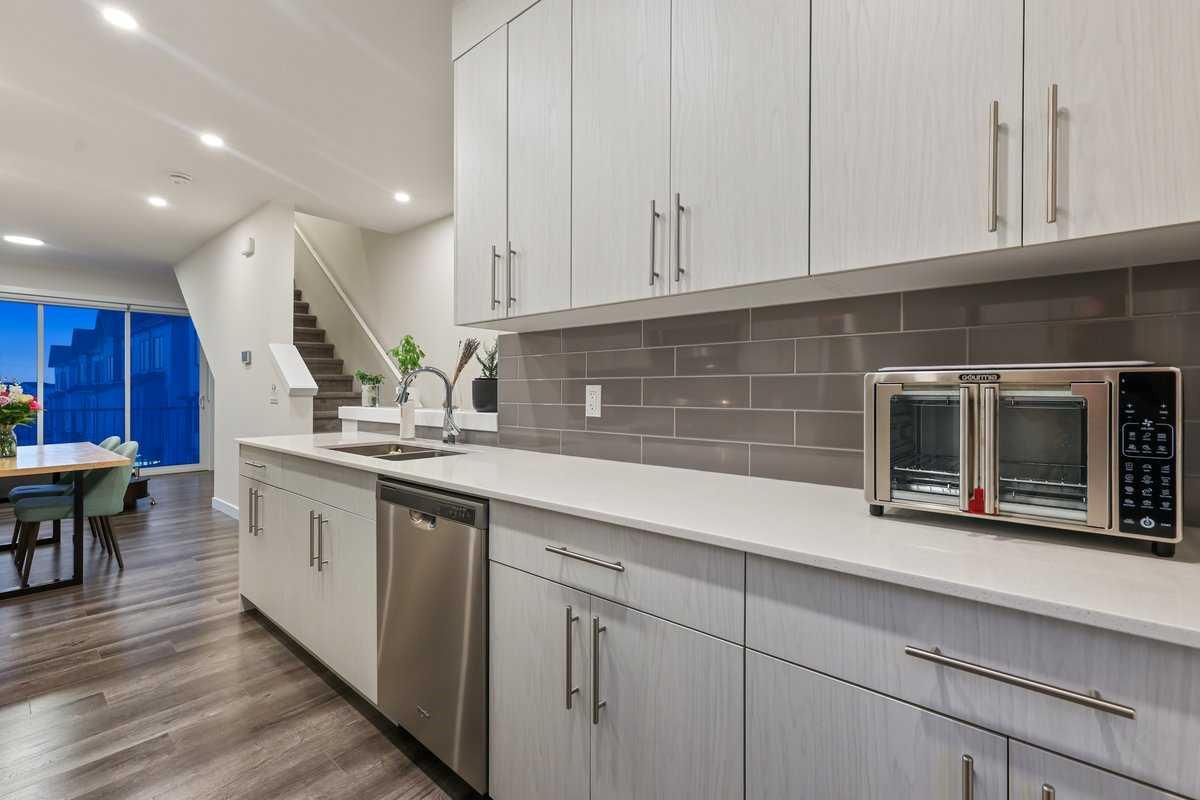 58 Evanscrest Court NW