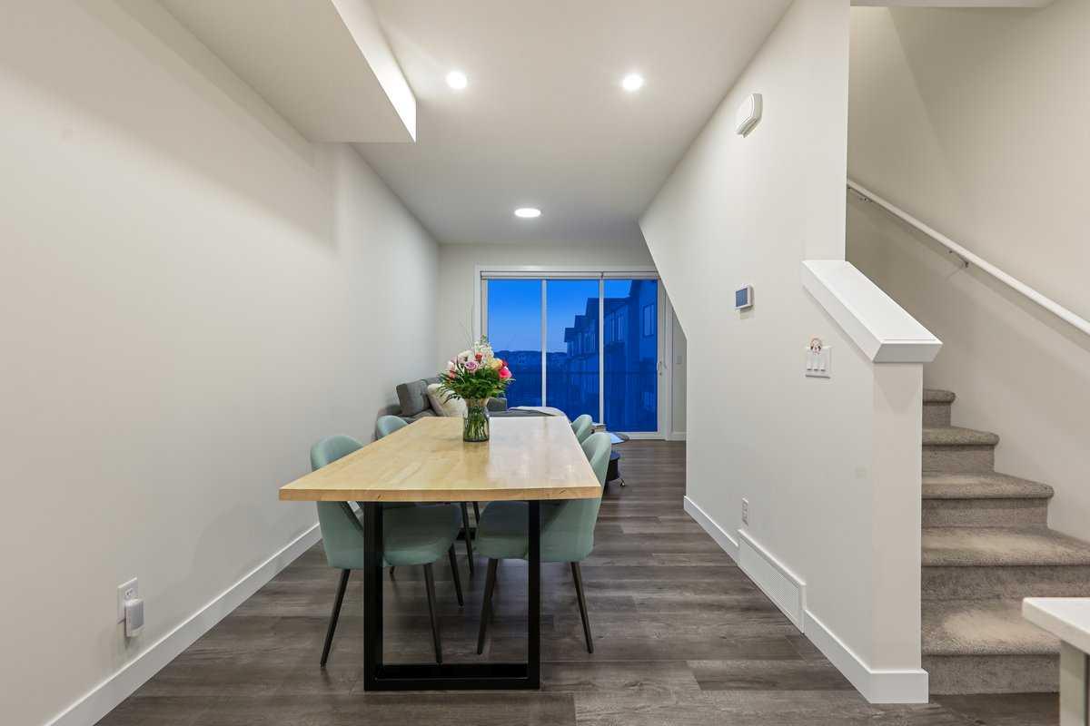 58 Evanscrest Court NW