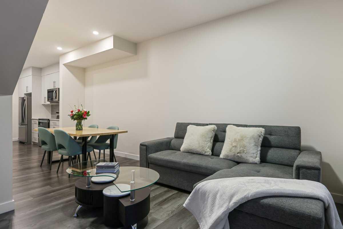 58 Evanscrest Court NW