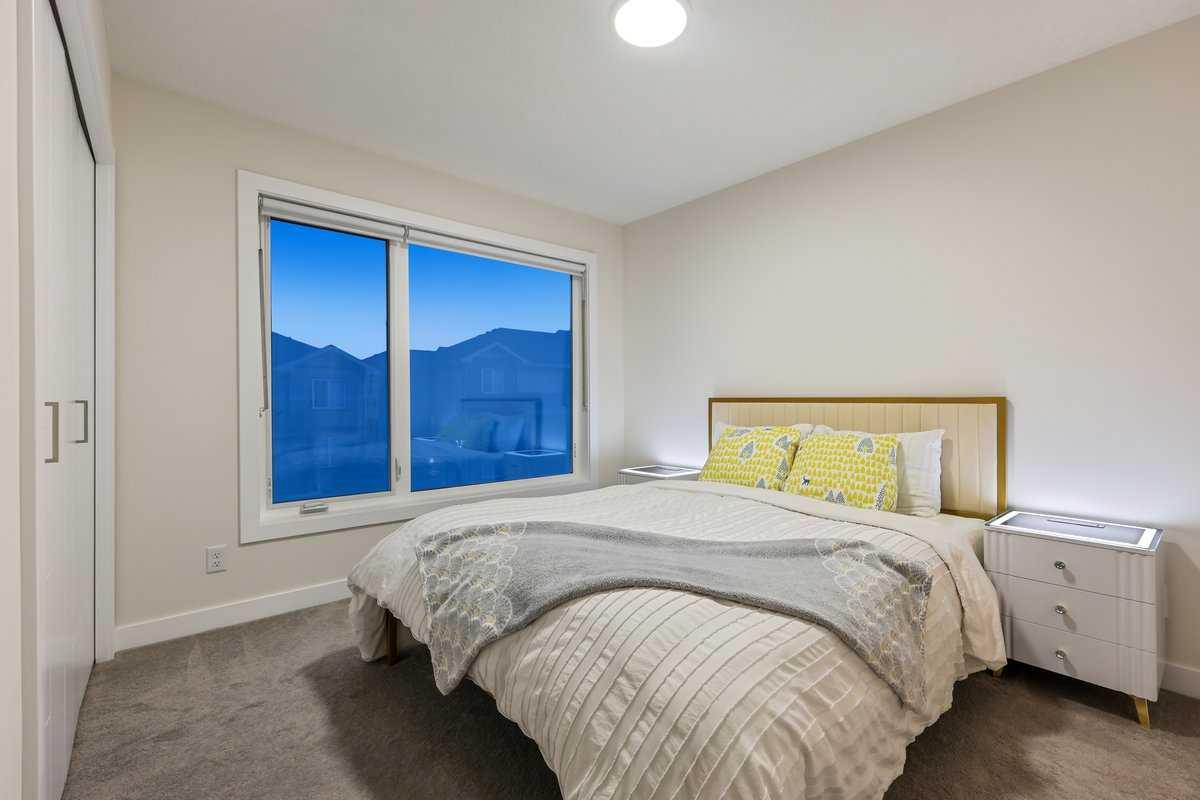 58 Evanscrest Court NW