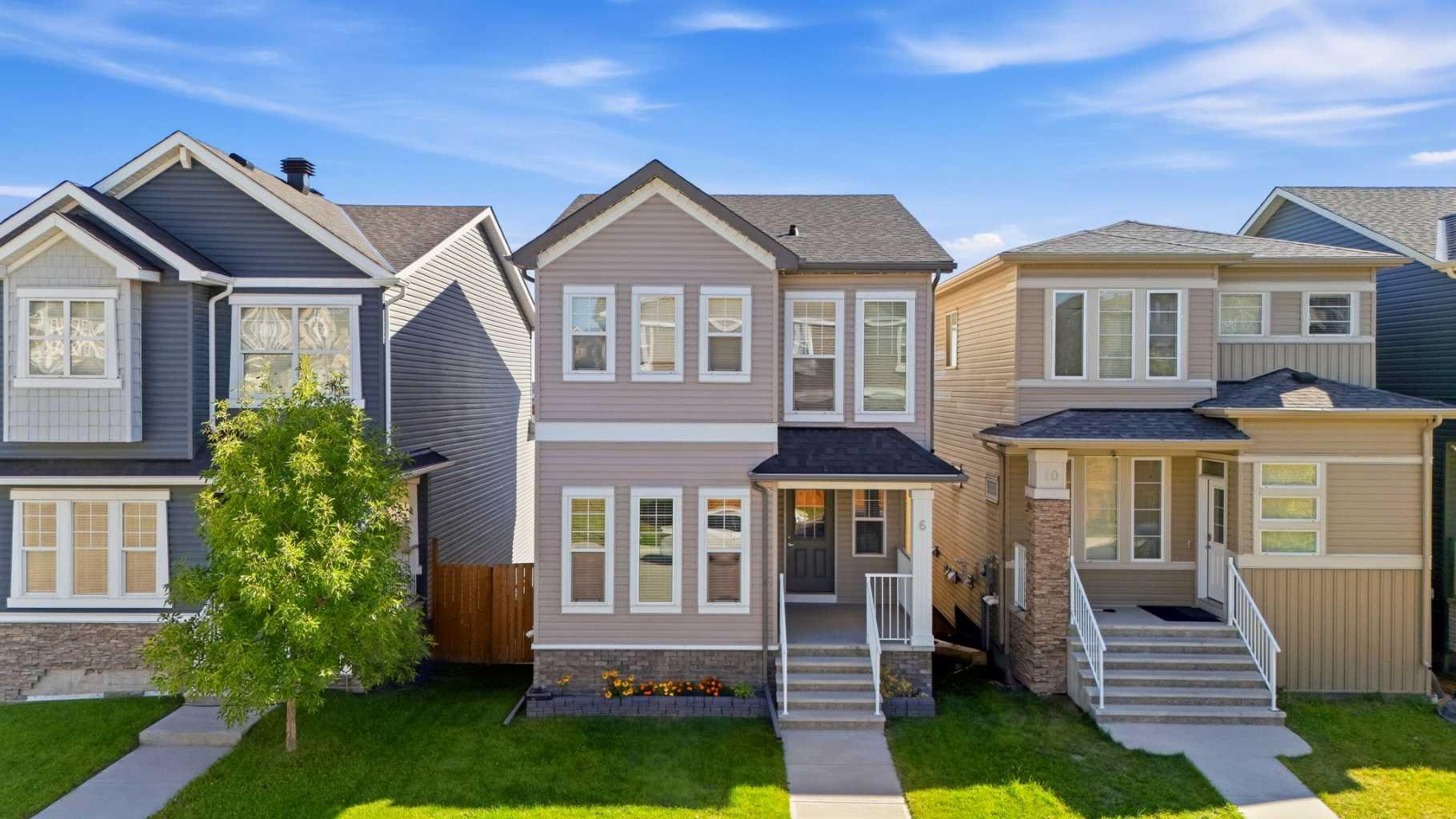 6 Evanscrest Heights NW