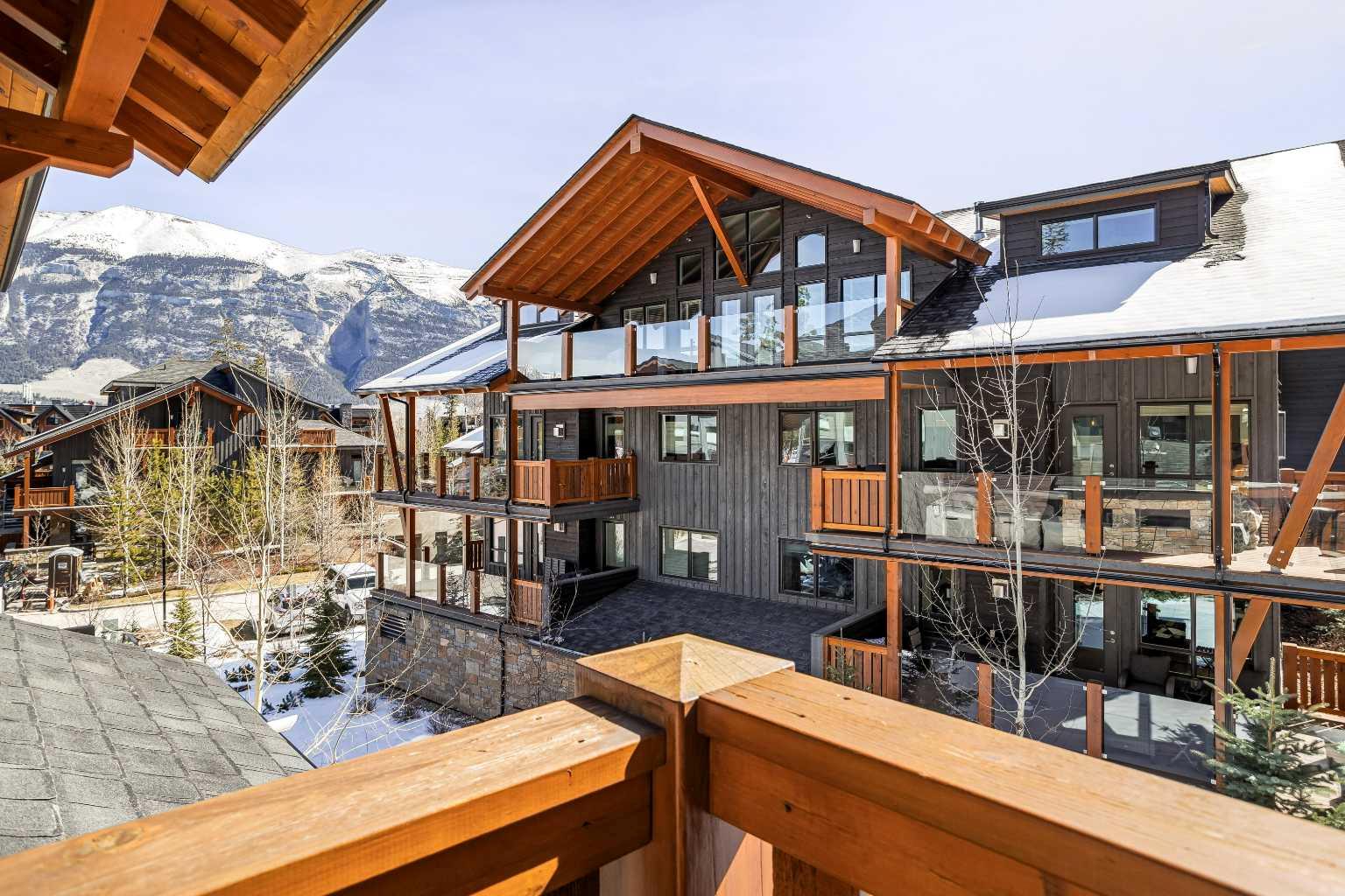 501H, 3000 Stewart Creek Drive 