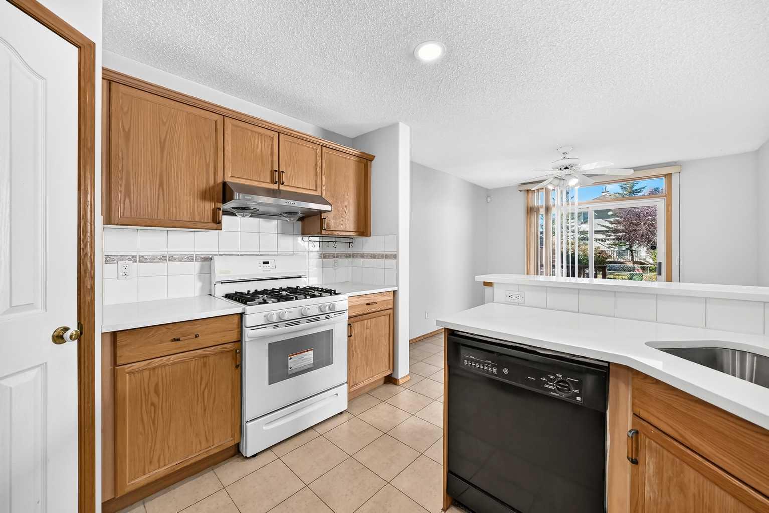 244 Los Alamos Place NE