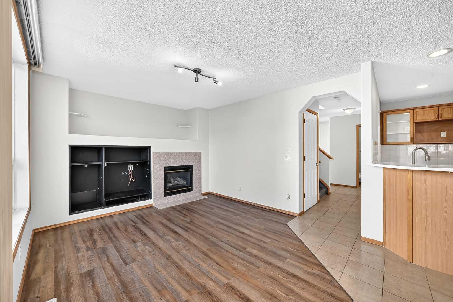 244 Los Alamos Place NE
