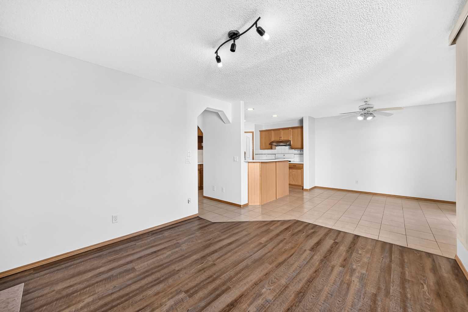244 Los Alamos Place NE